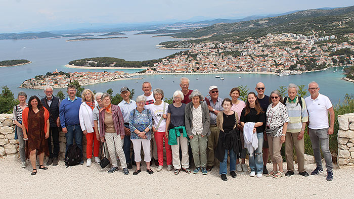 Impressionen vergangener Leserreisen - Reisegruppe an der kroatischen Küste